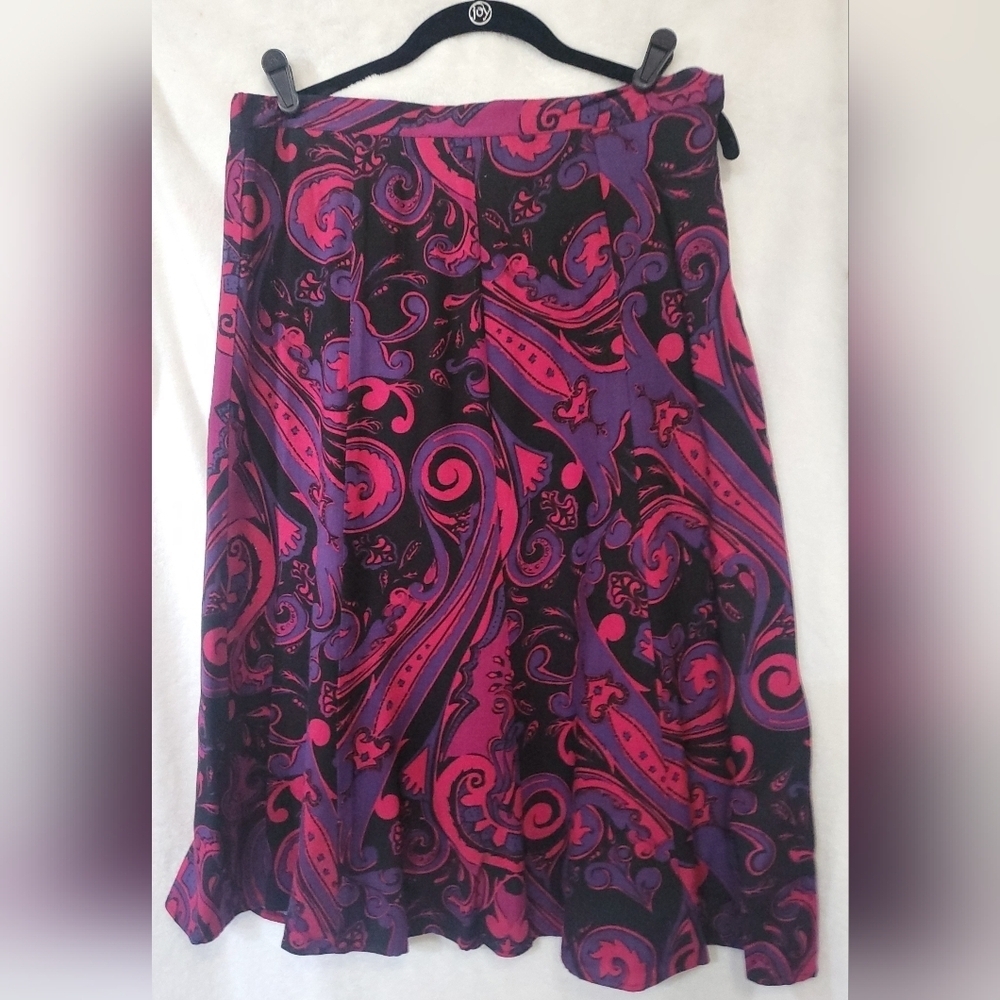Pinky & Dianne Women's Skirt Size Medium